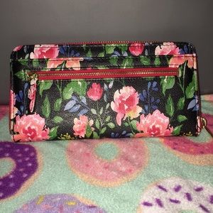 Floral Pocketbook